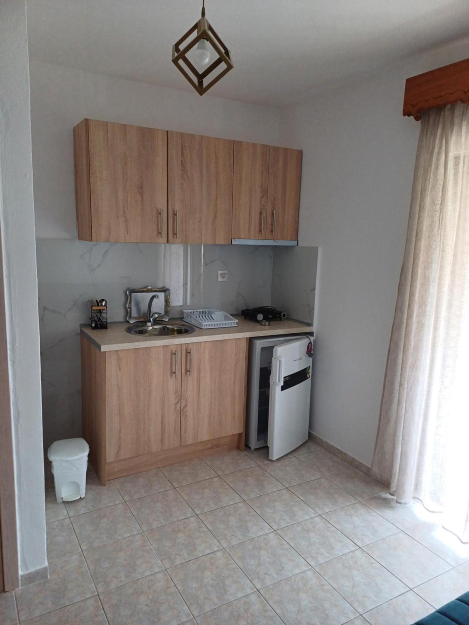 Μαρου Rooms Olympiakí Aktí Exterior foto